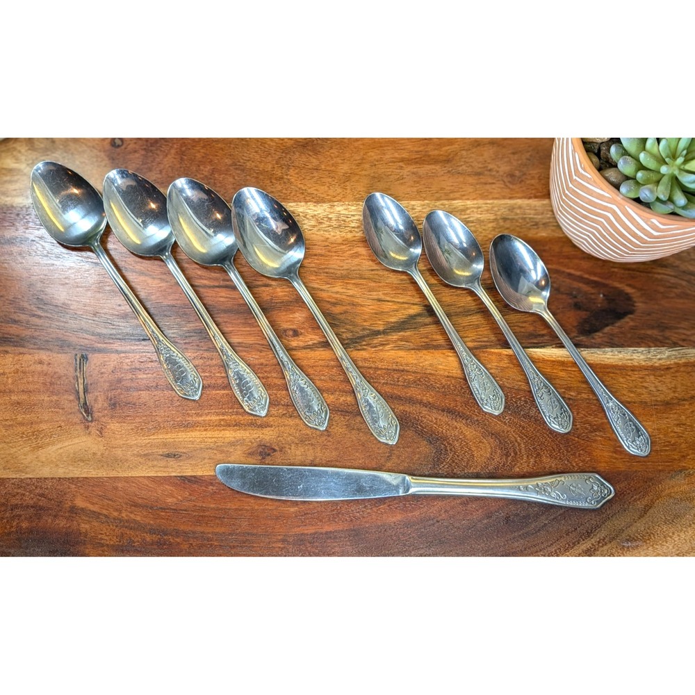 LOT8🌿Vntg Customcraft Stainless Spoons Floral Engraved Monogrammed "B" Japan